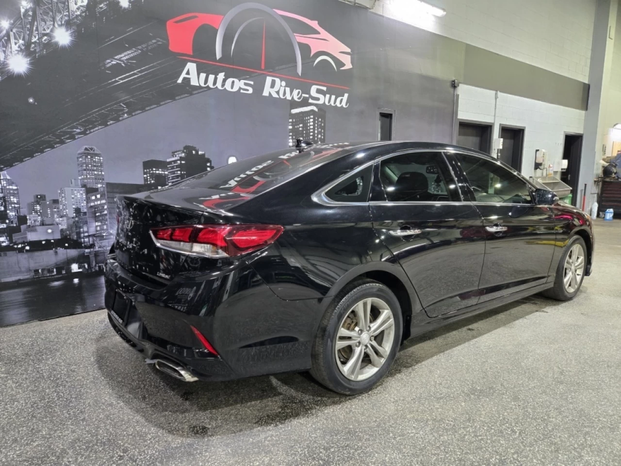 2019 Hyundai Sonata LIMITED CUIR TOIT TRÈS PROPRE Image principale