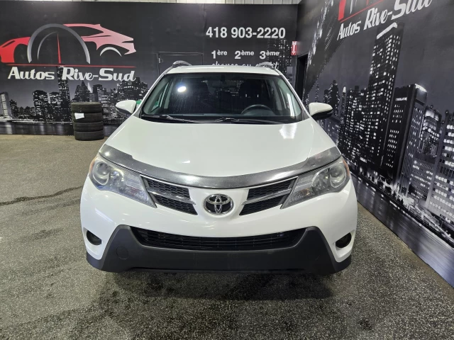 Toyota RAV4 LE AWD TRÈS PROPRE 2015