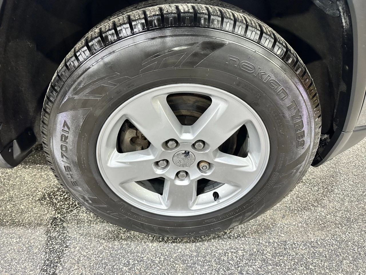 2012 Jeep Grand Cherokee Laredo 4X4 Image principale