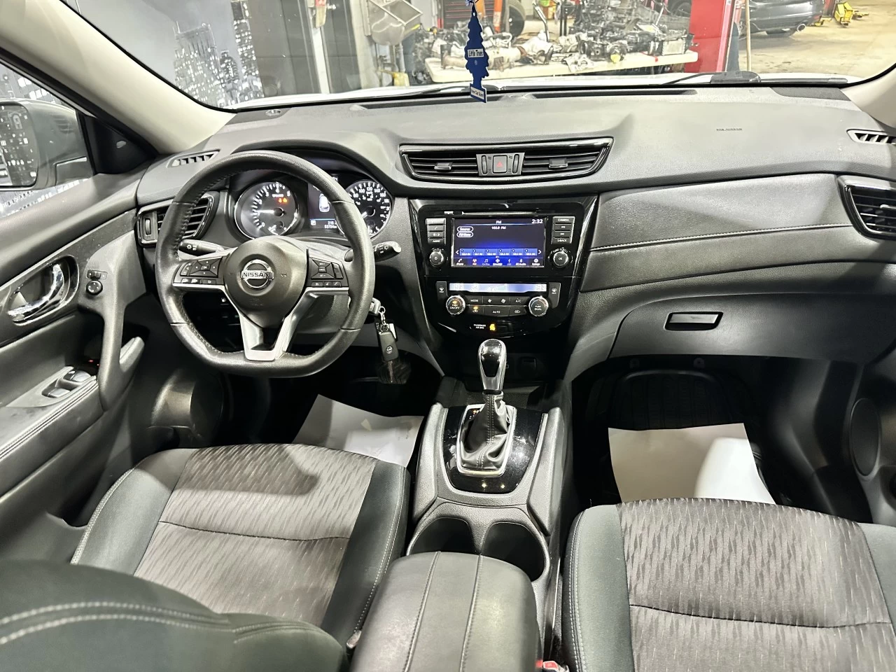 2020 Nissan Rogue SE AWD Main Image