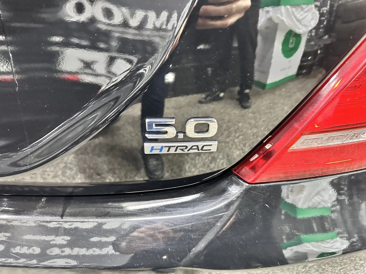 2017 Genesis G90 Ultimate 5.0L Image principale