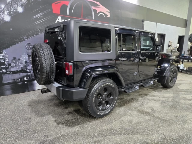 Jeep WRANGLER UNLIMITED 4WD 4dr Sahara 2015