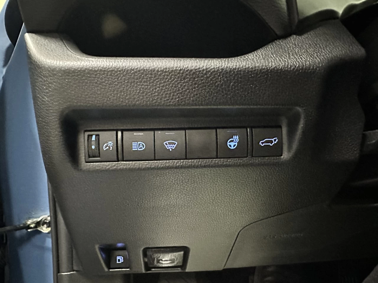 2022 Toyota RAV4 Hybrid SE TOIT BAS KILO WOW Main Image