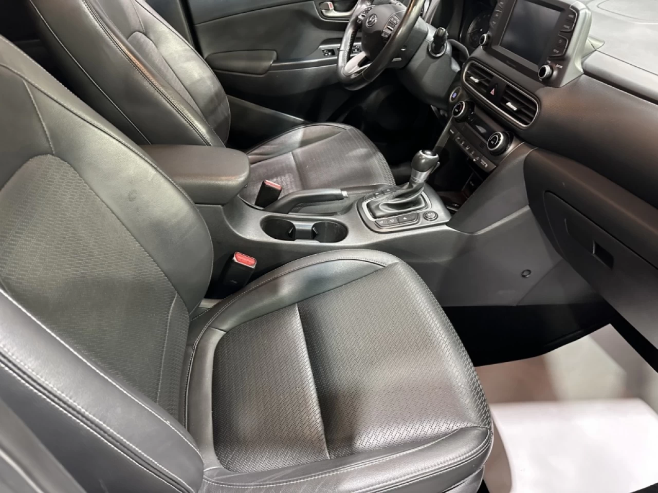 2018 Hyundai Kona LUXURY AWD FULL TOIT / CUIR / BANC CHAUFF. Main Image