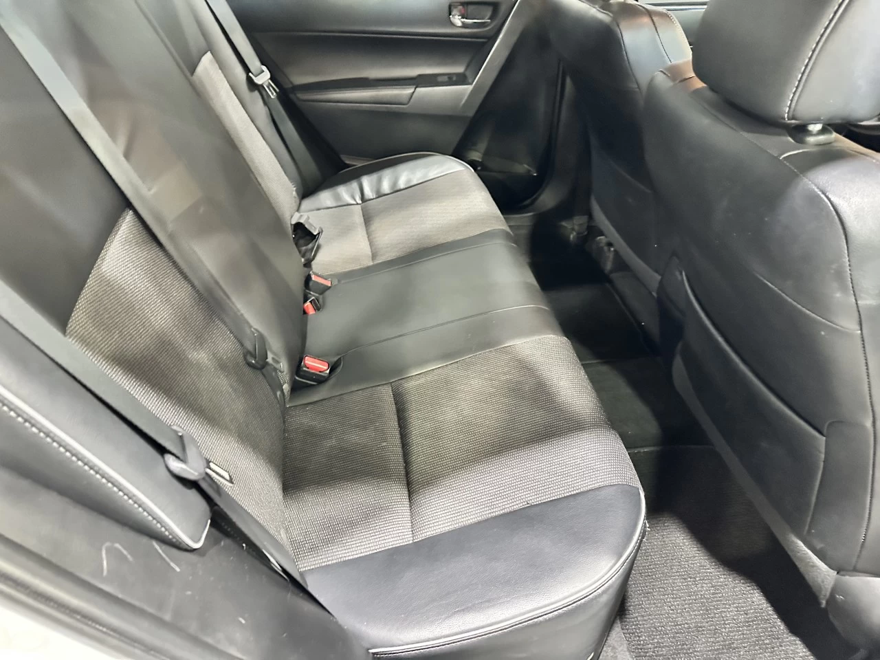2014 Toyota Corolla S Image principale