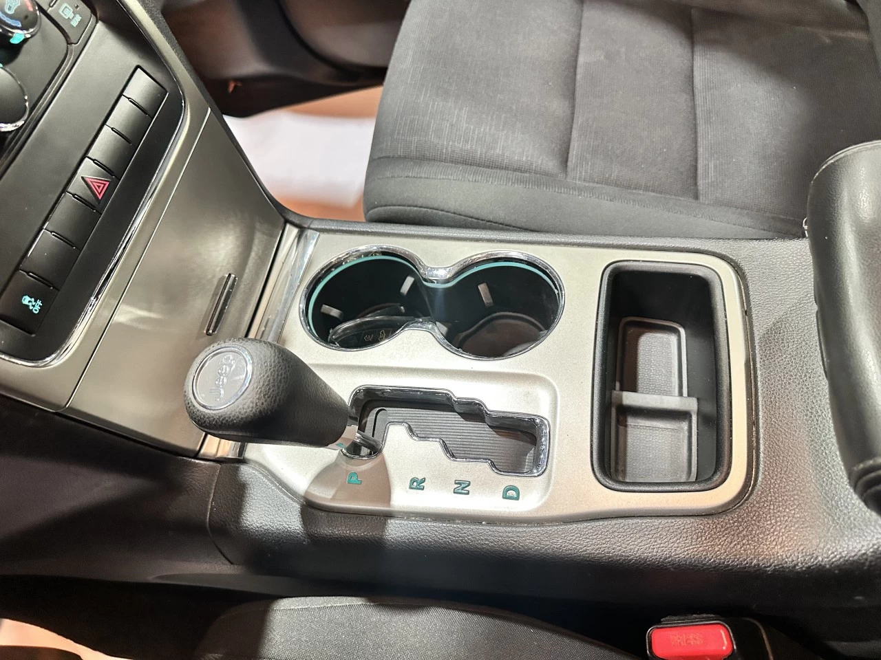 2012 Jeep Grand Cherokee Laredo 4X4 Image principale