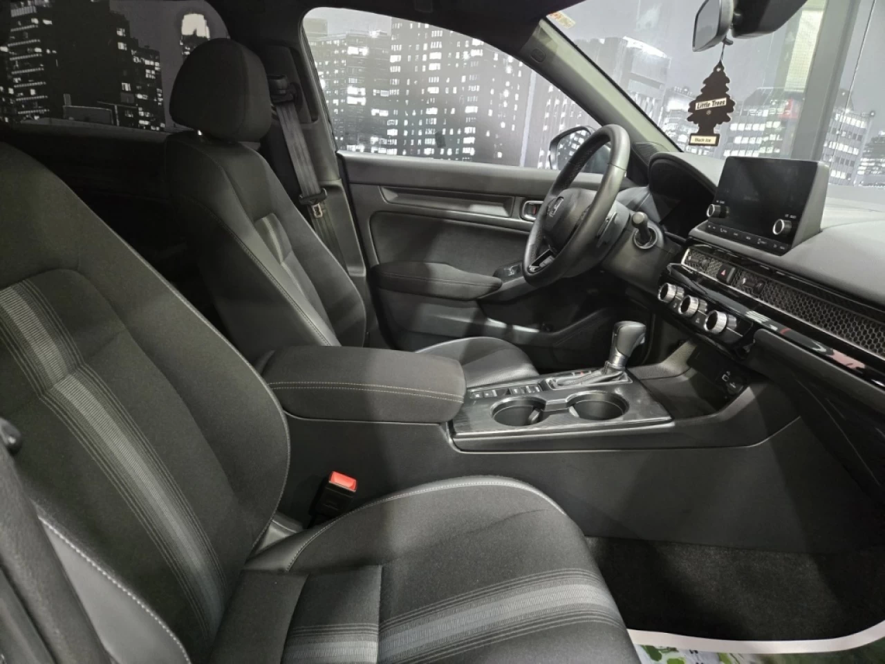 2024 Honda Civic Sedan Sport AUTOMATIQUE *TOIT* 14 400KM Image principale