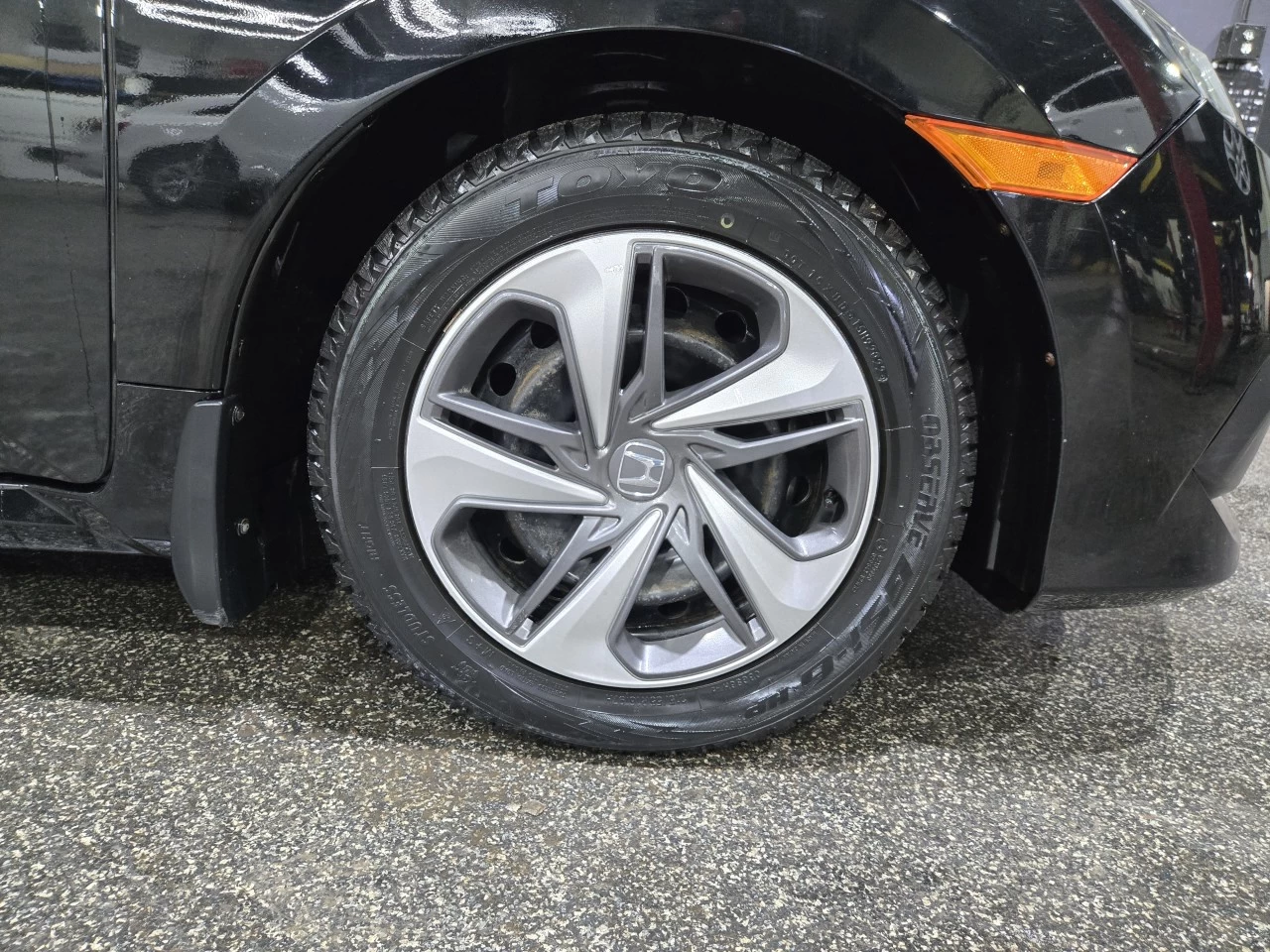 2018 Honda Civic LX BAS KILO Main Image