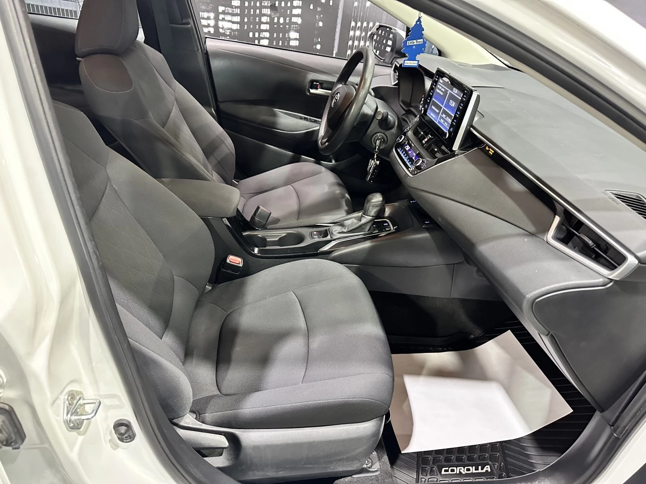 2020 Toyota Corolla LE AUTOMATIQUE A/C Image principale