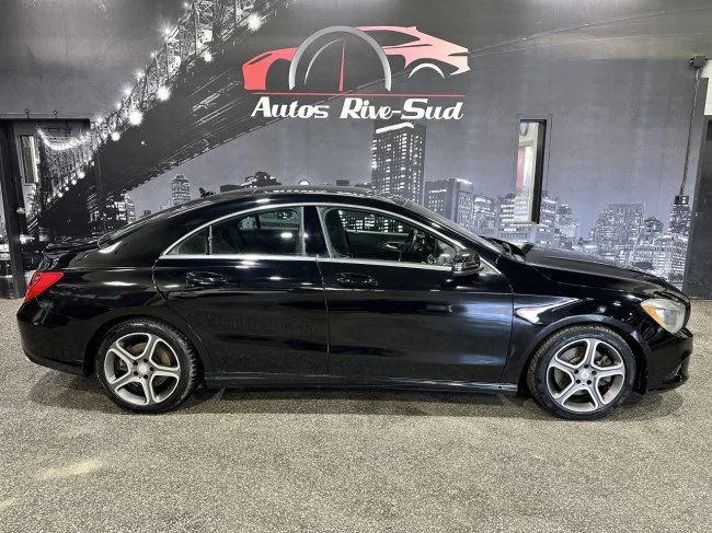 Mercedes-Benz CLA250 - 2016