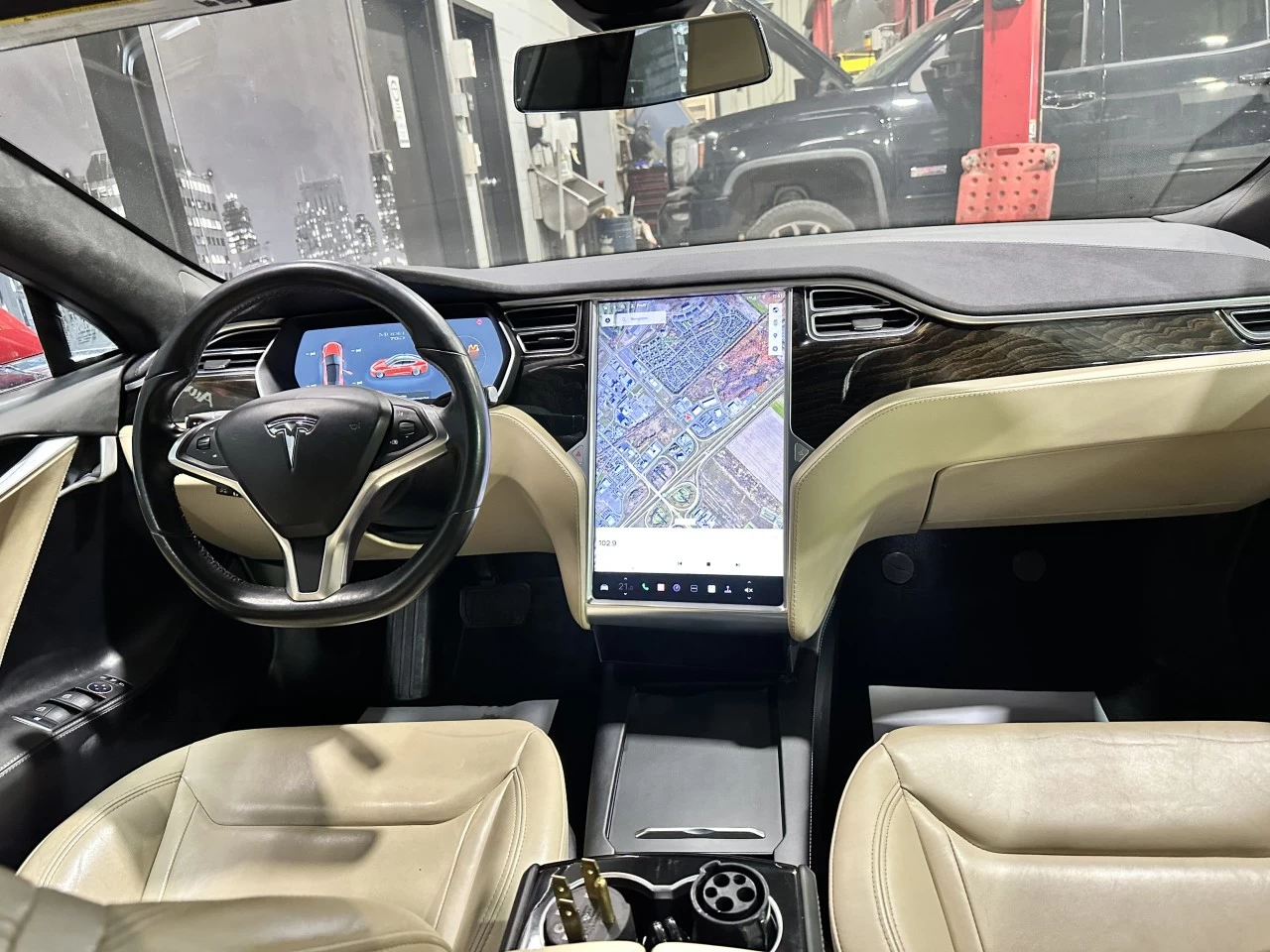 2016 Tesla S 70D AWD BAS KILO Image principale