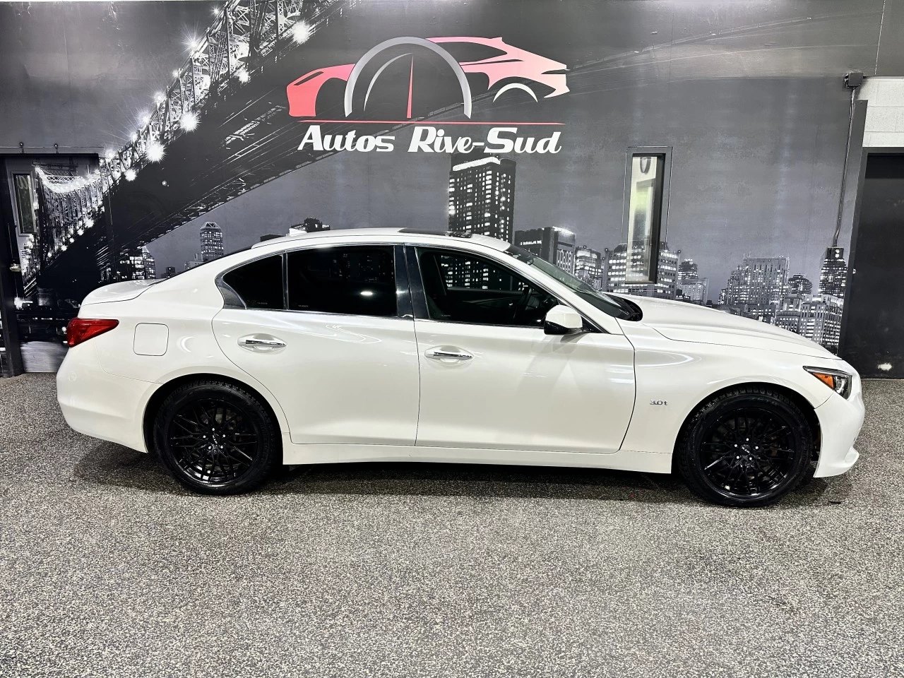 2017 INFINITI Q50 PREMIUM AWD 3.0t Image principale