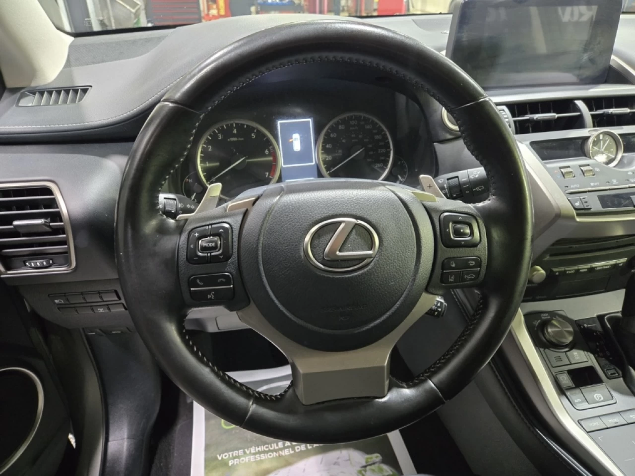 2021 Lexus NX 300 AWD BAS KILO FULL ÉQUIPÉ Main Image