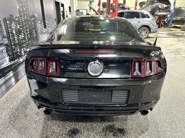 Ford Mustang GT 5.0L TRÈS PROPRE 2014