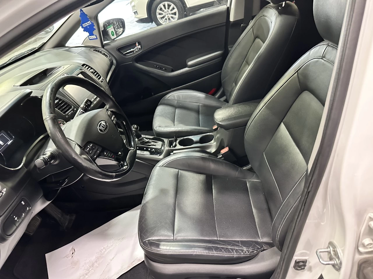 2017 Kia Forte5 EX CUIR TOIT Image principale