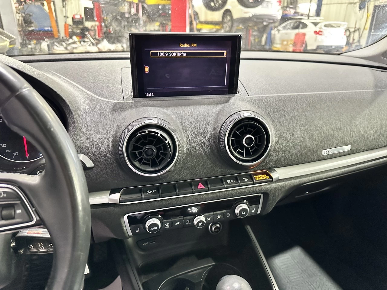 2018 Audi A3 berline Komfort *TOIT* Image principale