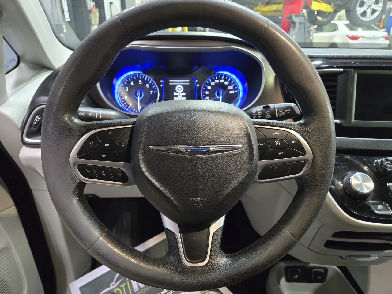 2019 Chrysler Pacifica Touring V6 PORTES ELECTRIQUES Main Image