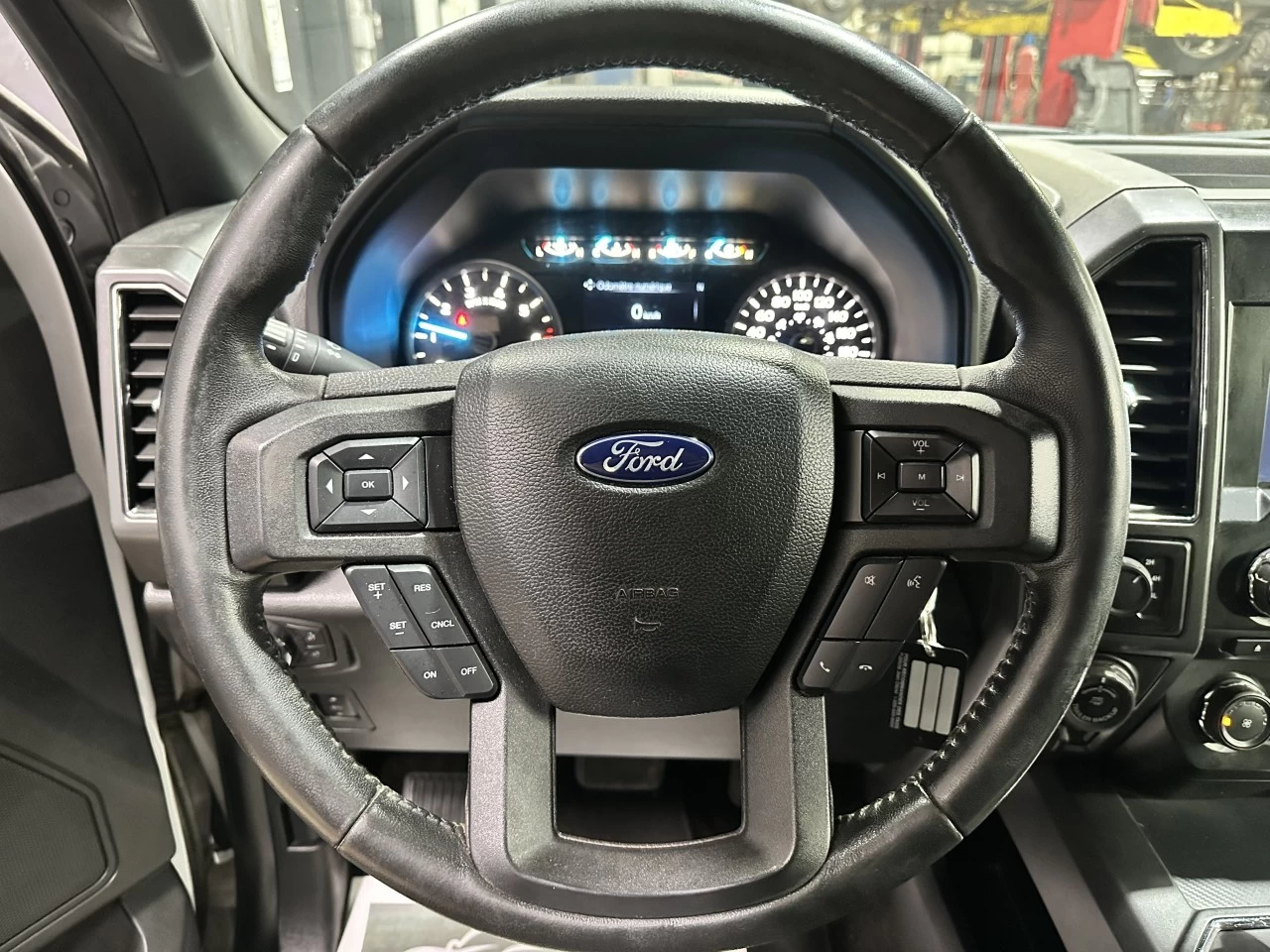 2018 Ford F-150 XLT SPORT 4X4 CREWCAB FULL ÉQUIPÉ Image principale