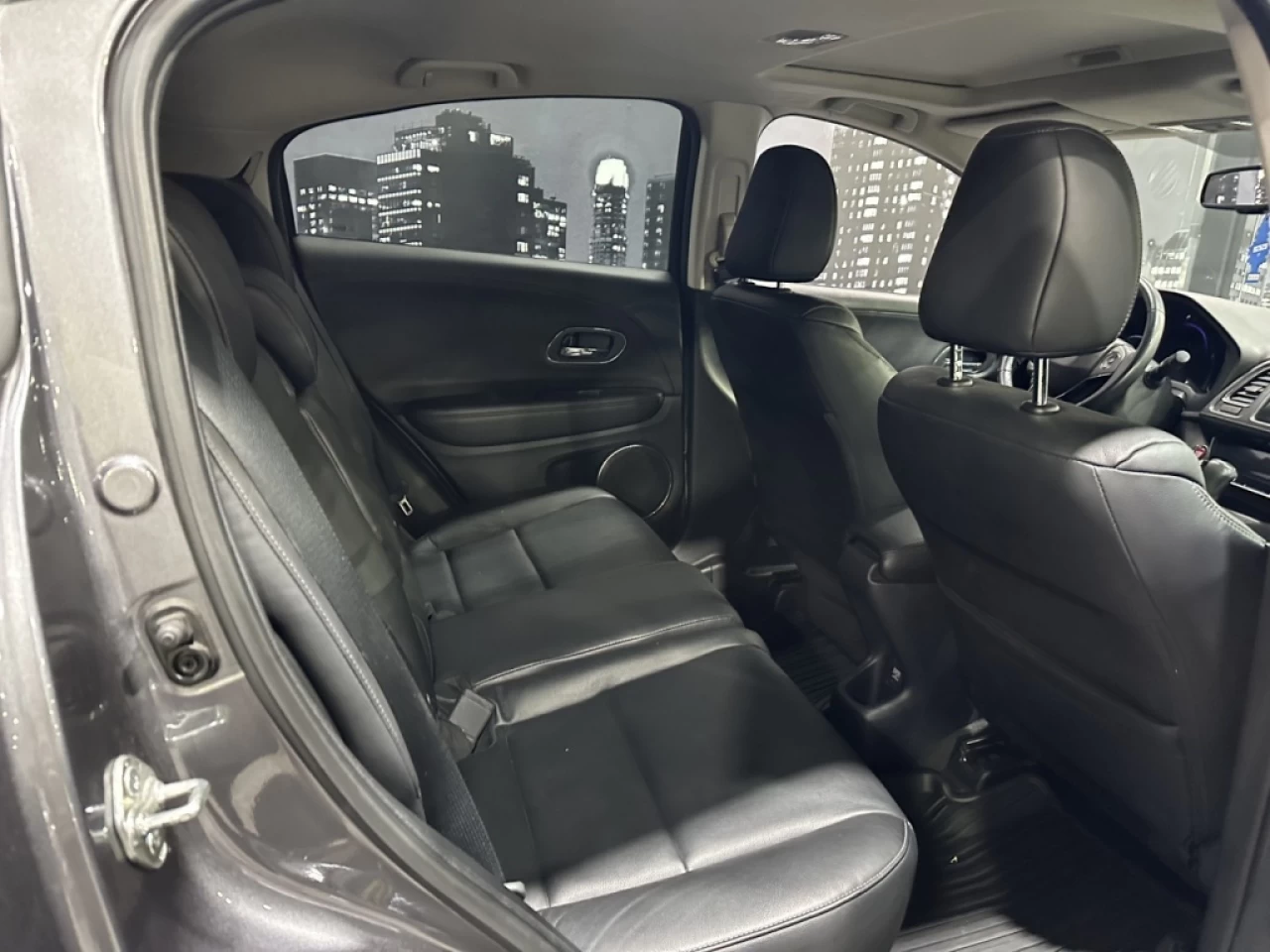 2018 Honda HR-V EX-L AWD NAV/TOIT/CUIR SEULEMENT 91 000KM Main Image
