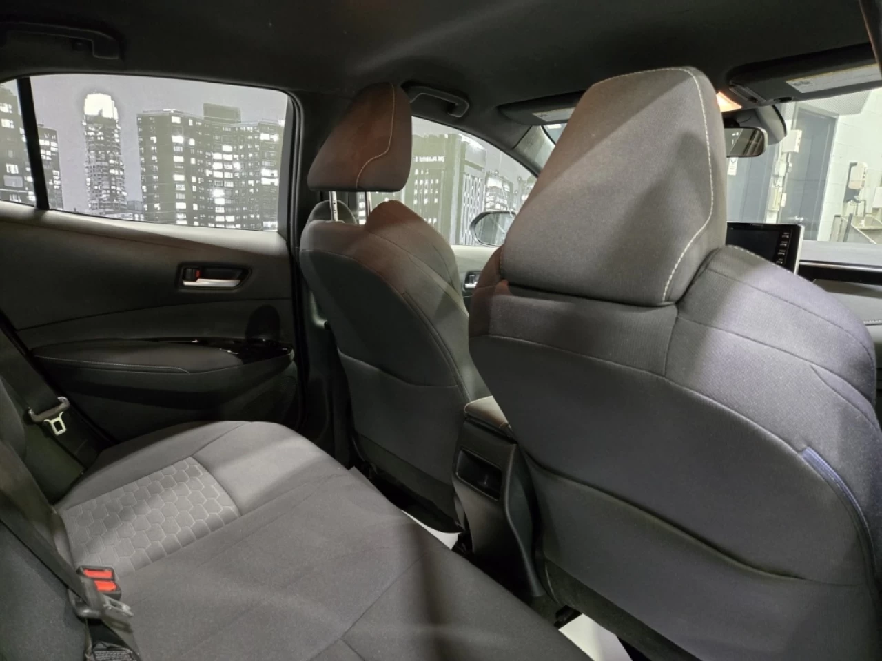 2019 Toyota Corolla À hayon SE BANC CHAUFFANT TRES PROPRE Image principale