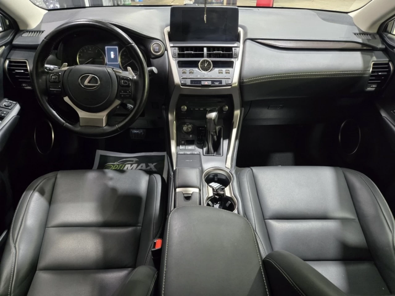 2021 Lexus NX 300 AWD BAS KILO FULL ÉQUIPÉ Main Image