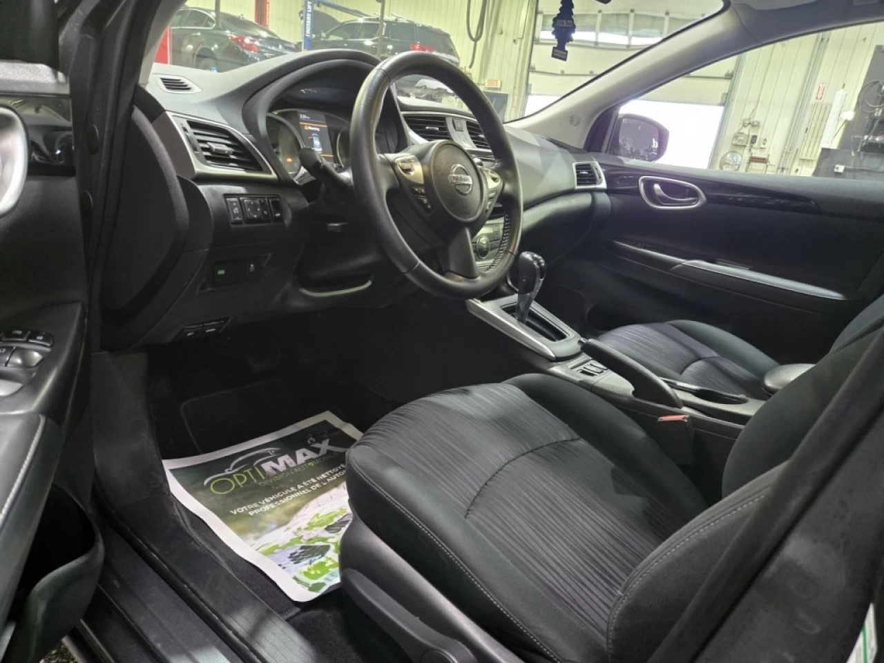 2019 Nissan Sentra SV AUTOMATIQUE *TOIT* Image principale