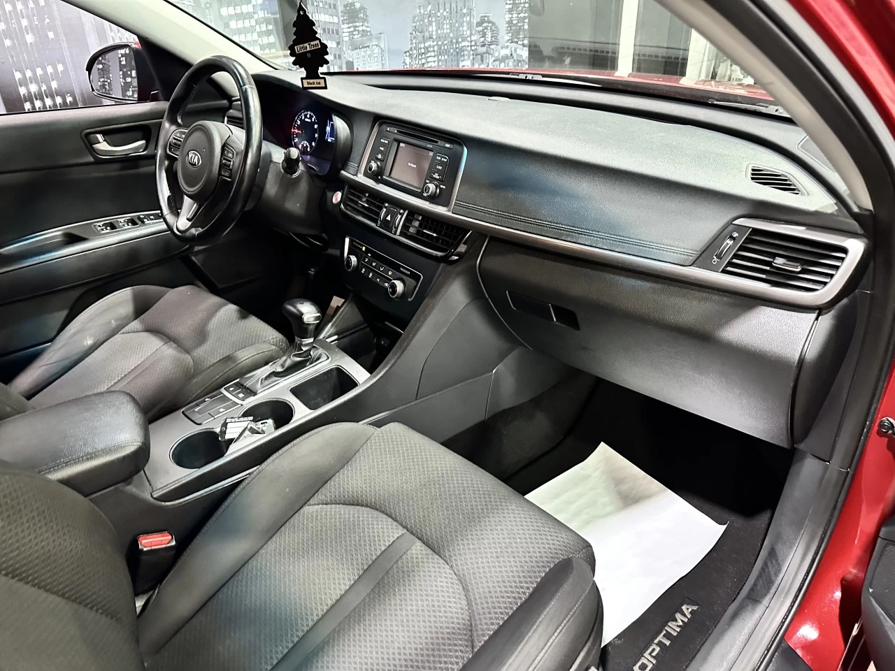 2016 Kia Optima LX+ AUTOMATIQUE Image principale