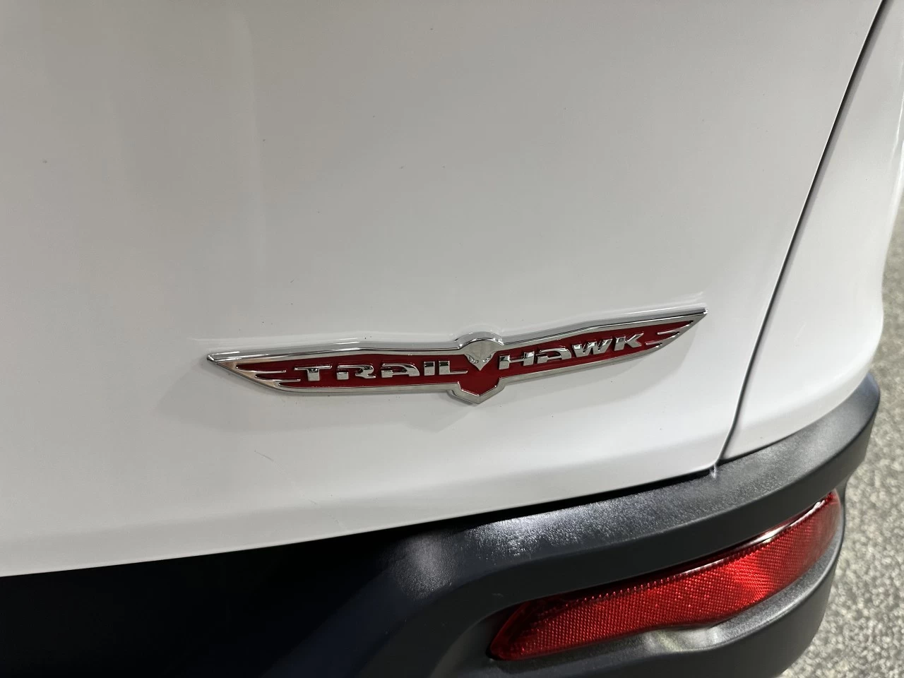 2018 Jeep Cherokee Trailhawk 4X4 Main Image