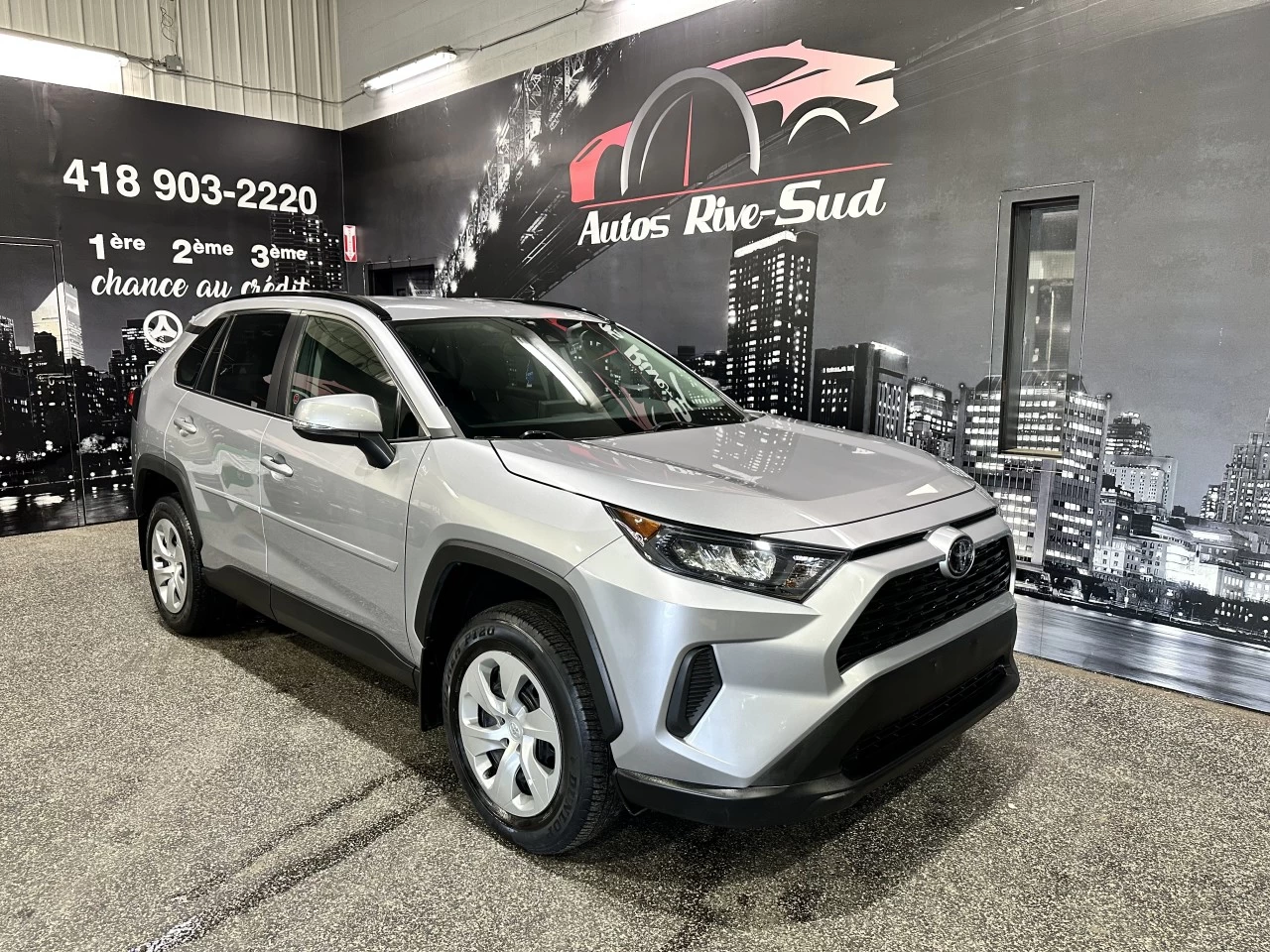 2021 Toyota RAV4 LE AWD Main Image