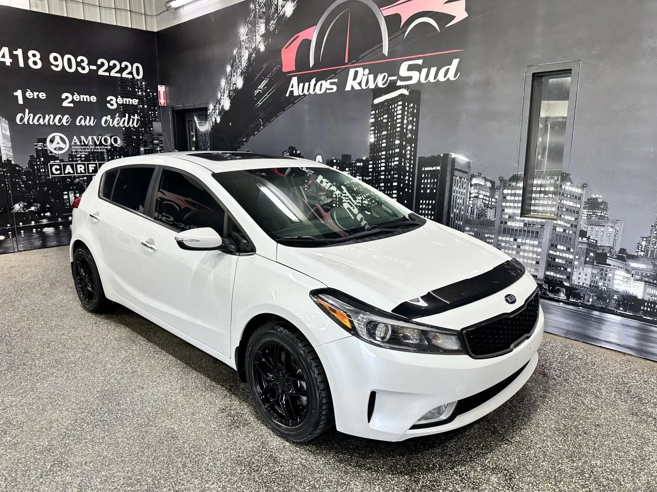 2017 Kia Forte5 EX CUIR TOIT Image principale