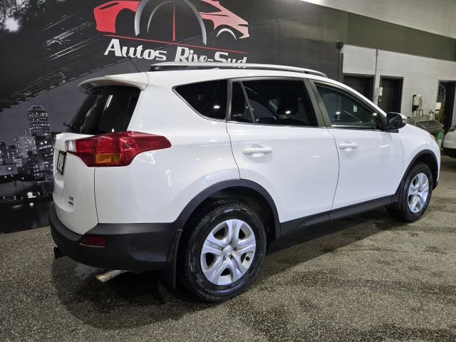 Toyota RAV4 LE AWD TRÈS PROPRE 2015
