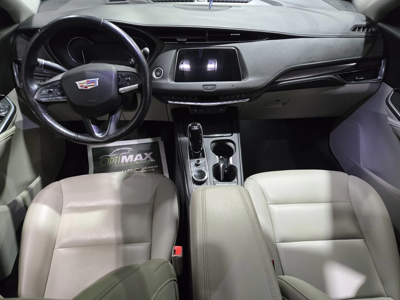 2021 Cadillac XT4 AWD Luxury Image principale