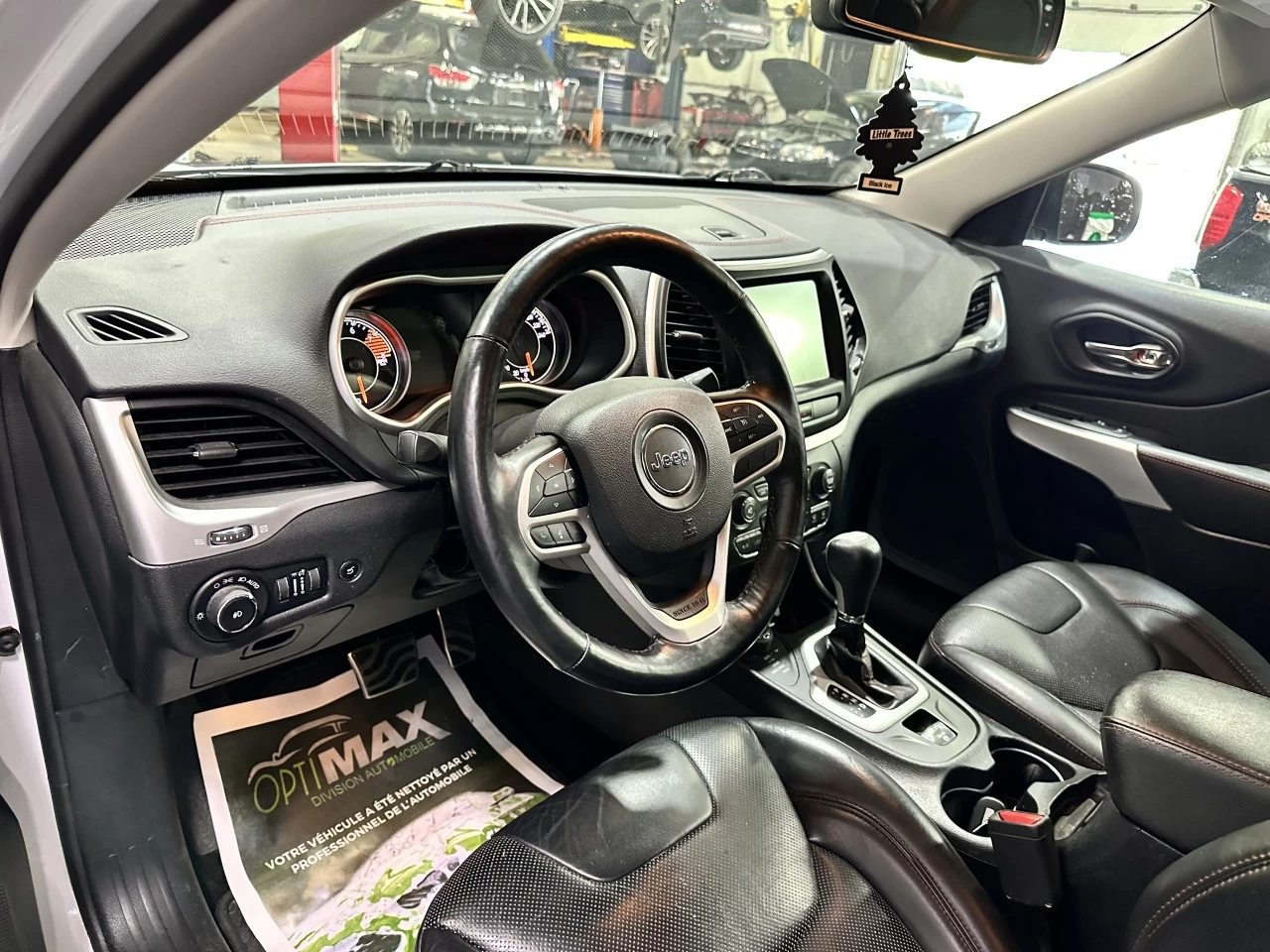 2018 Jeep Cherokee Trailhawk 4X4 Main Image