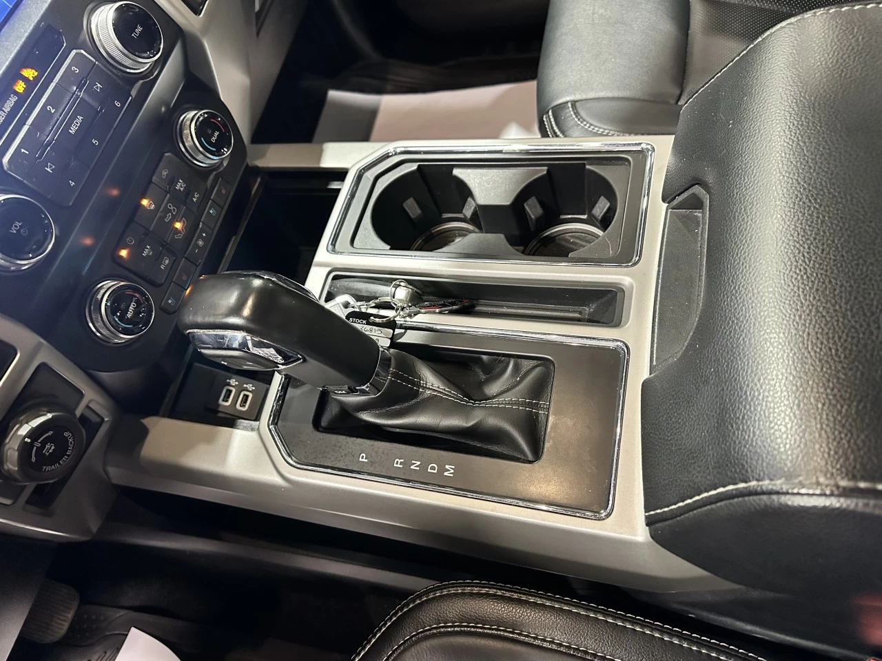 2019 Ford F-150 LARIAT 4X4 CREW FULL CUIR NAV Main Image