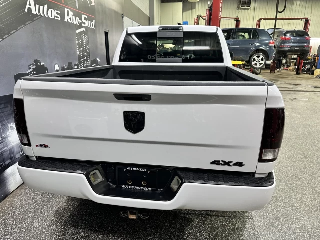 Ram 1500 Outdoorsman 4X4 5.7L 2017