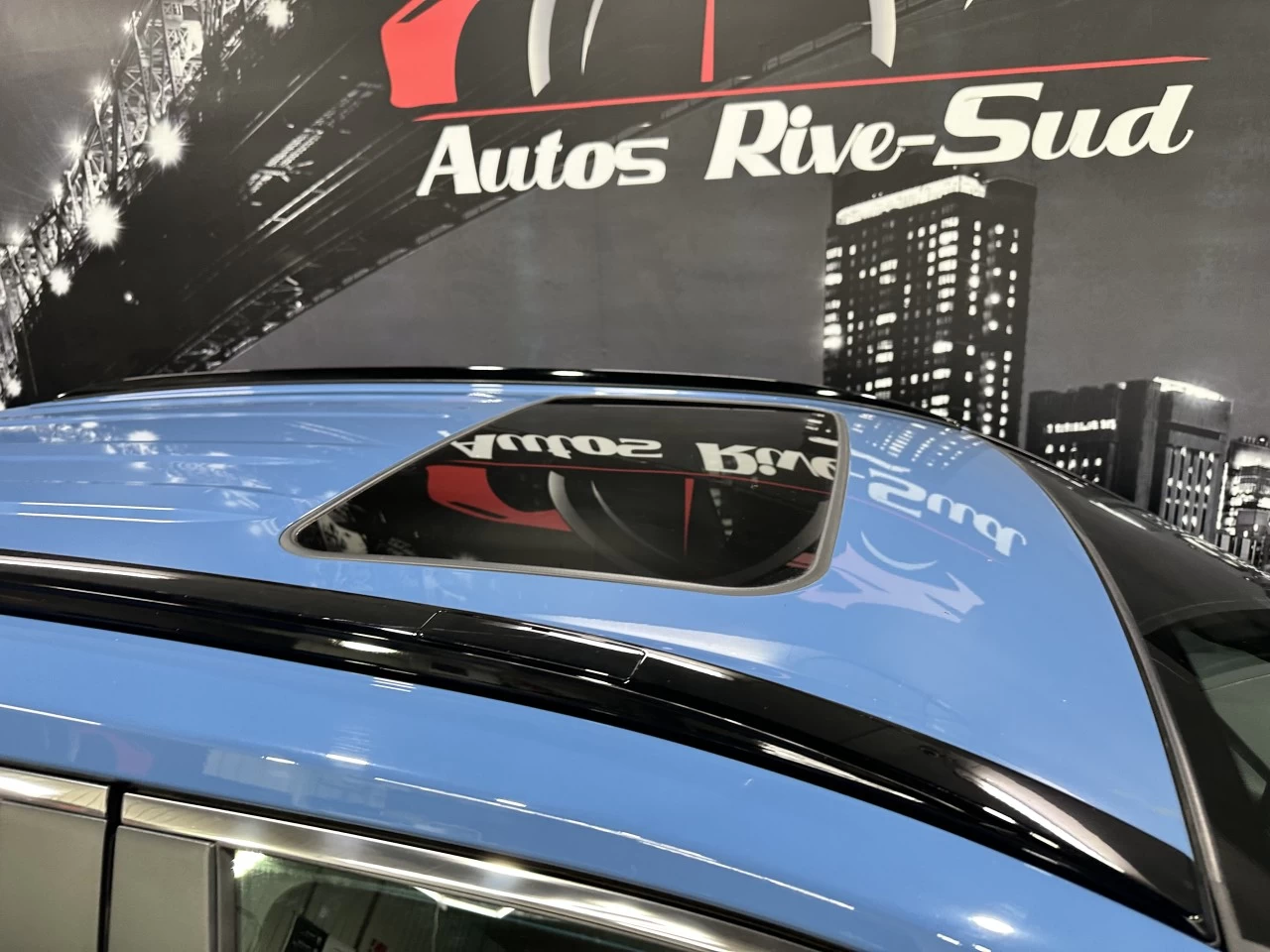 2022 Toyota RAV4 Hybrid SE TOIT BAS KILO WOW Main Image