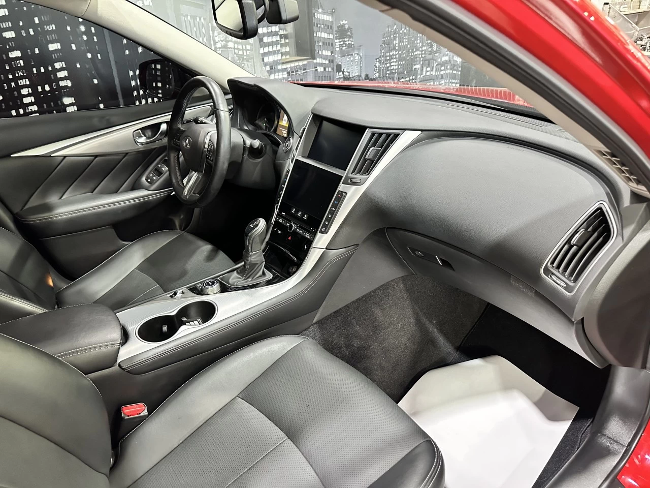 2023 INFINITI Q50 LUXE AWD TOIT CUIR Image principale