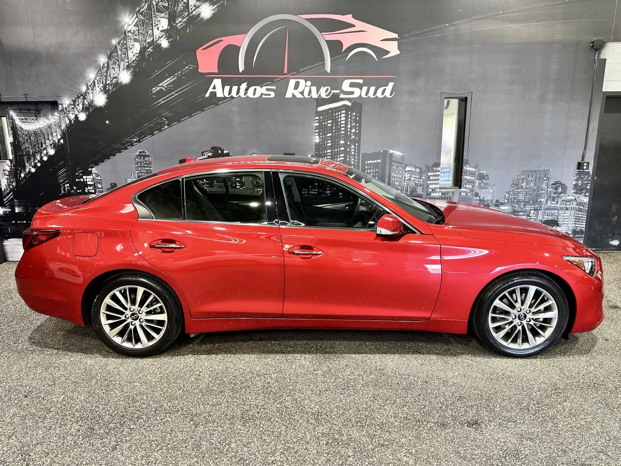 2023 INFINITI Q50 LUXE AWD TOIT CUIR Image principale