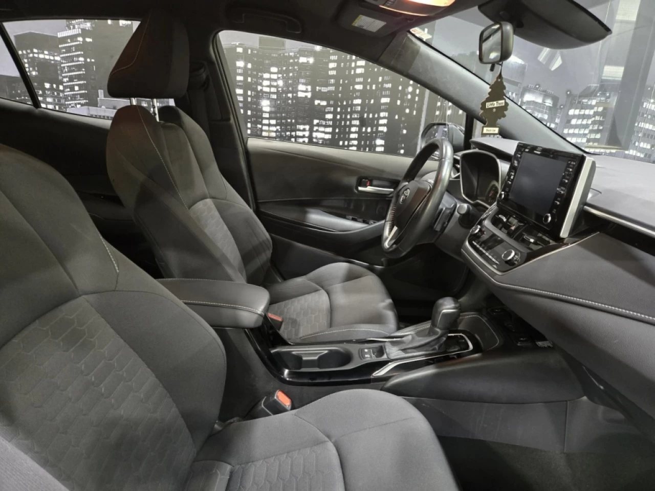 2019 Toyota Corolla À hayon SE BANC CHAUFFANT TRES PROPRE Image principale