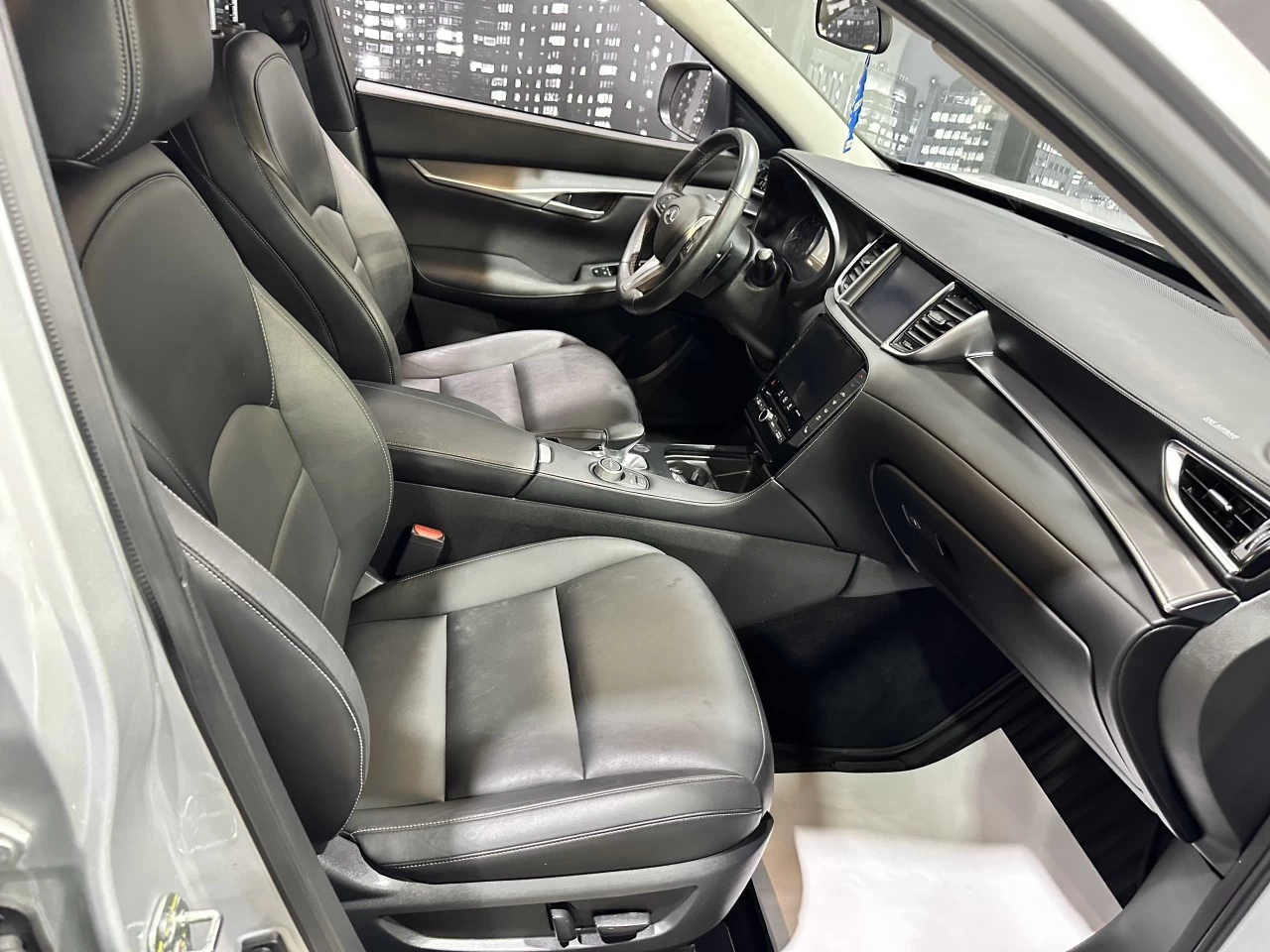 2021 INFINITI QX50 PURE AWD Main Image