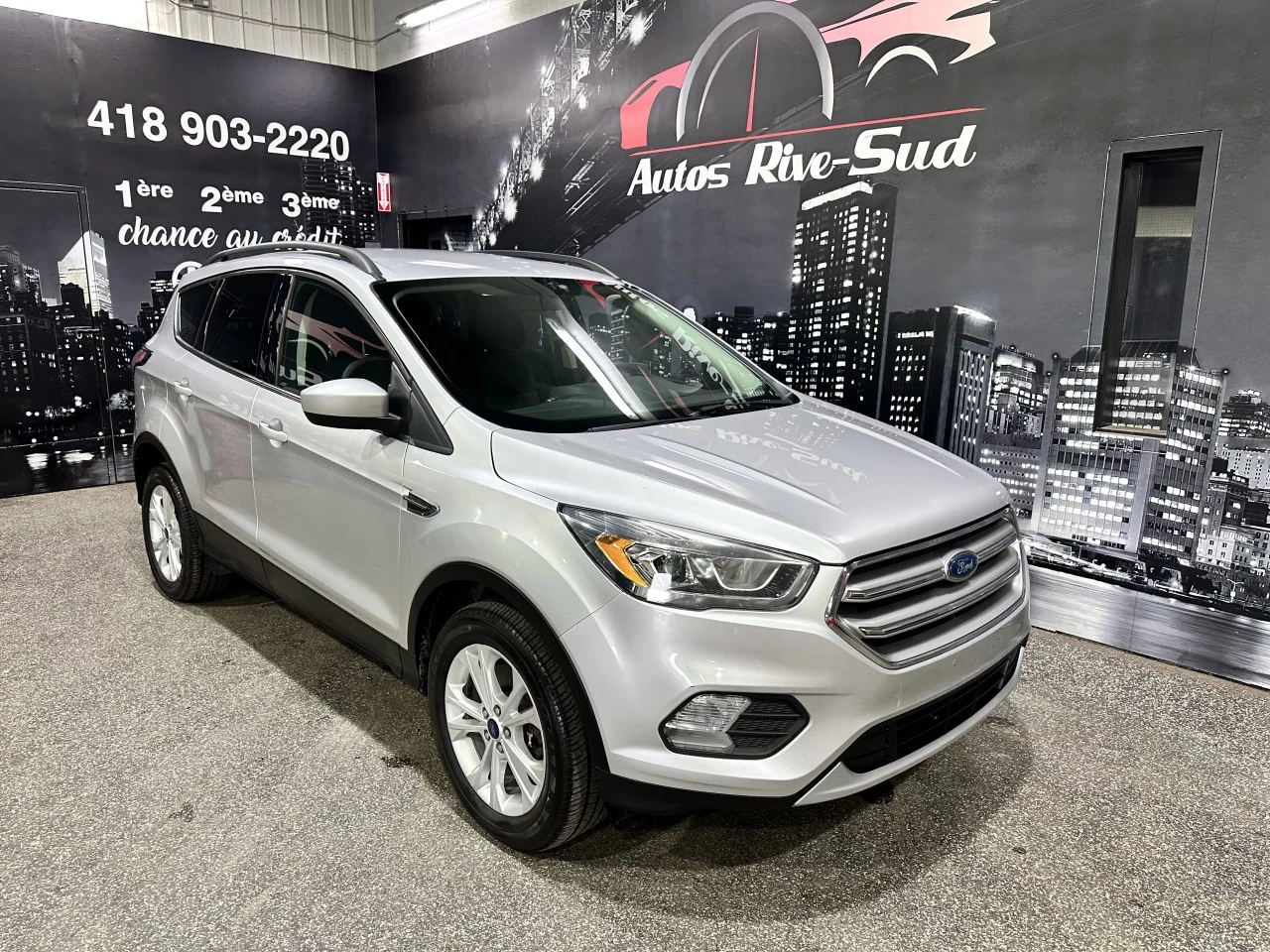 2017 Ford Escape SE AWD Main Image