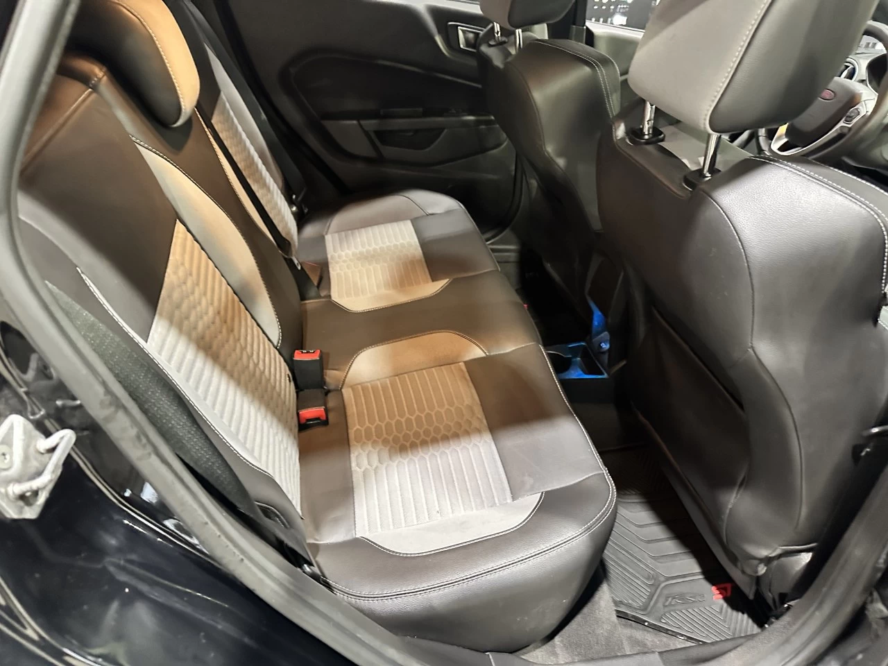 2016 Ford Fiesta ST TURBO SEULEMENT 107 800KM Main Image