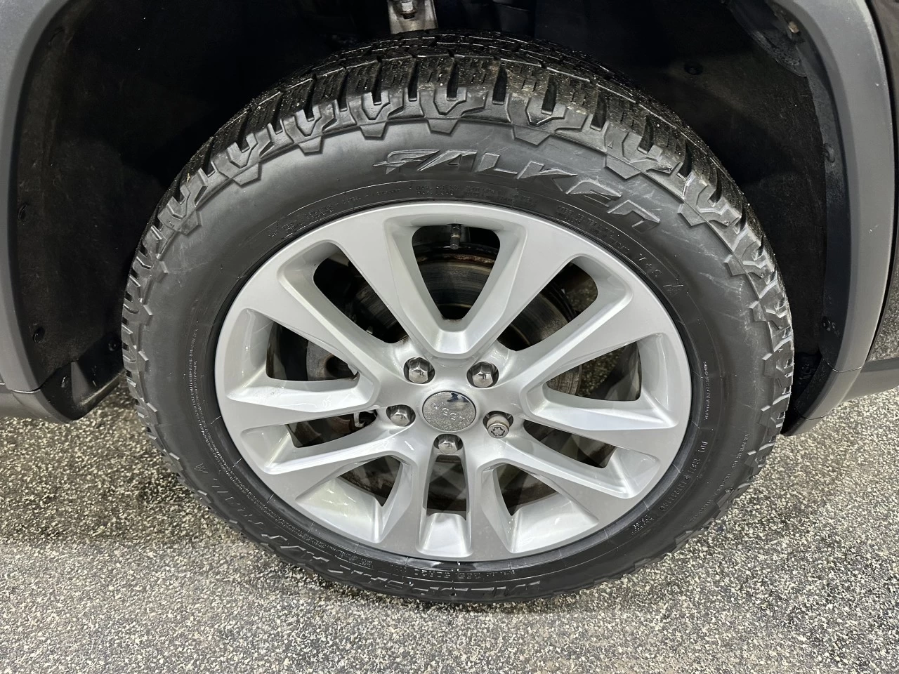 2017 Jeep Grand Cherokee LIMITED 4X4 CUIR VOLANT CHAUFF. Main Image