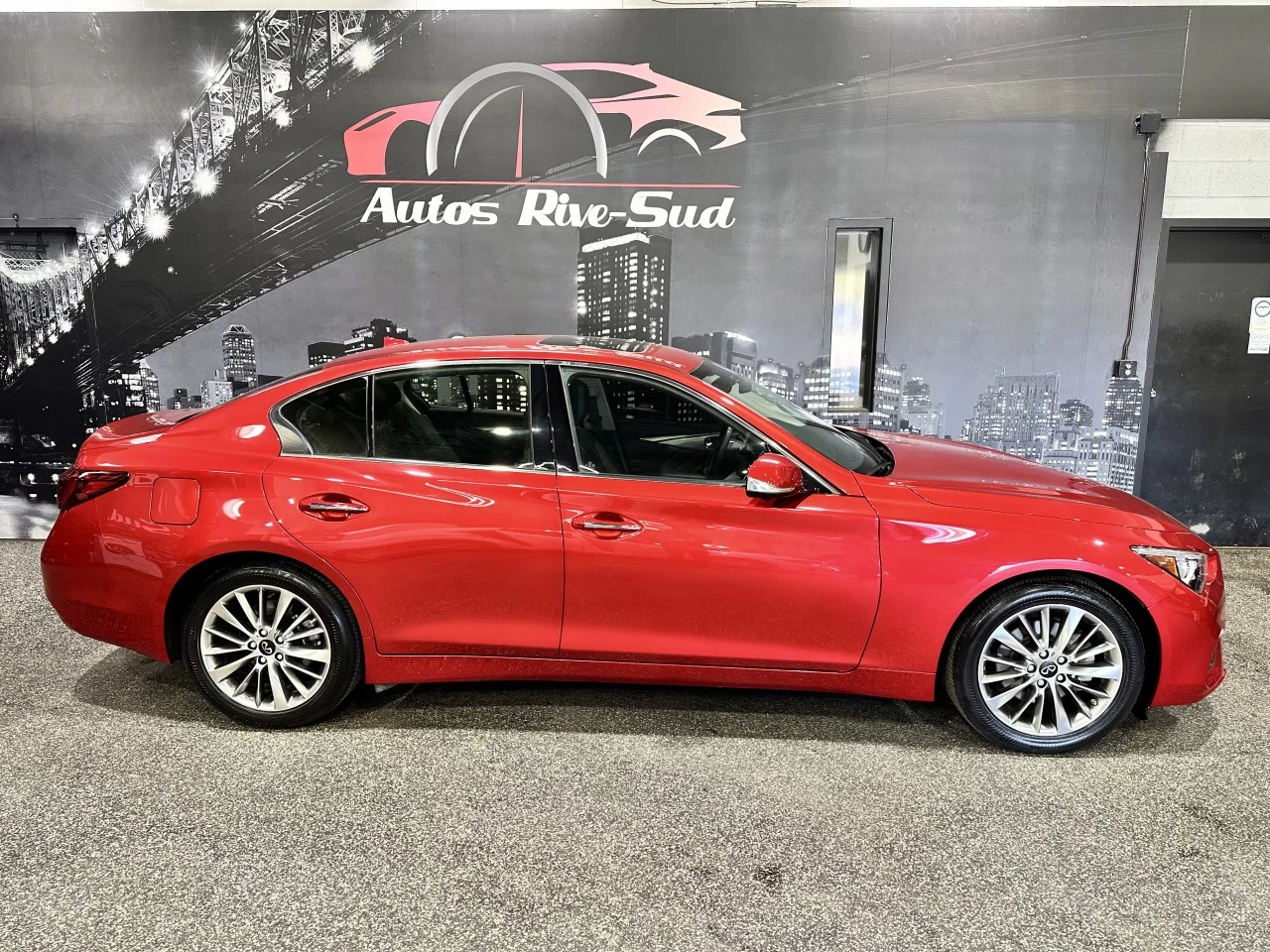 2023 INFINITI Q50 LUXE AWD TOIT CUIR Image principale