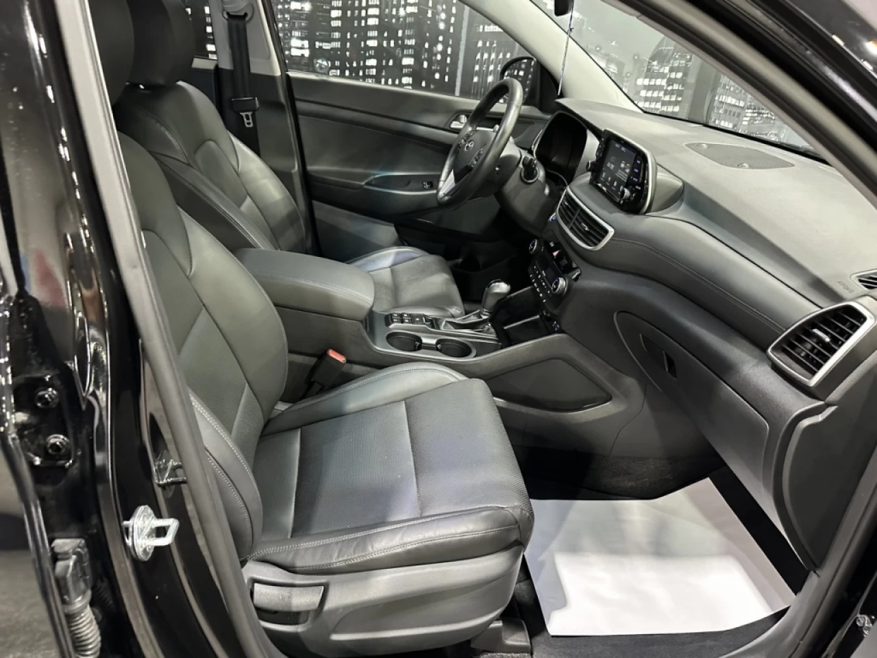 2021 Hyundai Tucson Luxury AWD FULL CUIR TOIT SEULEMENT 42 300KM Main Image