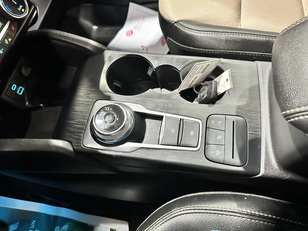 2022 Ford Escape Titanium Hybrid AWD Main Image