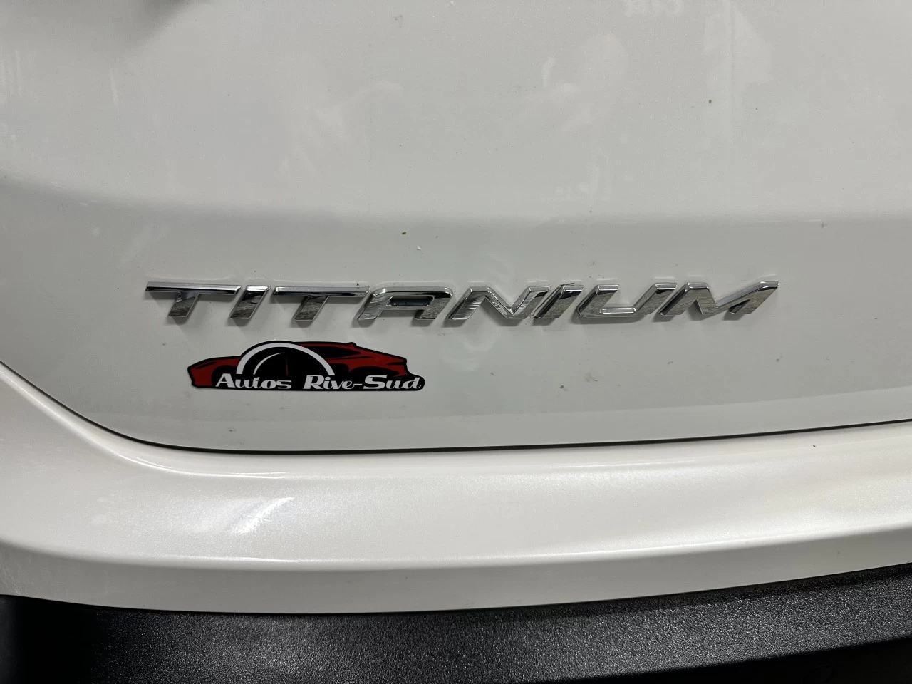 2022 Ford Edge TITANIUM AWD TOIT Main Image