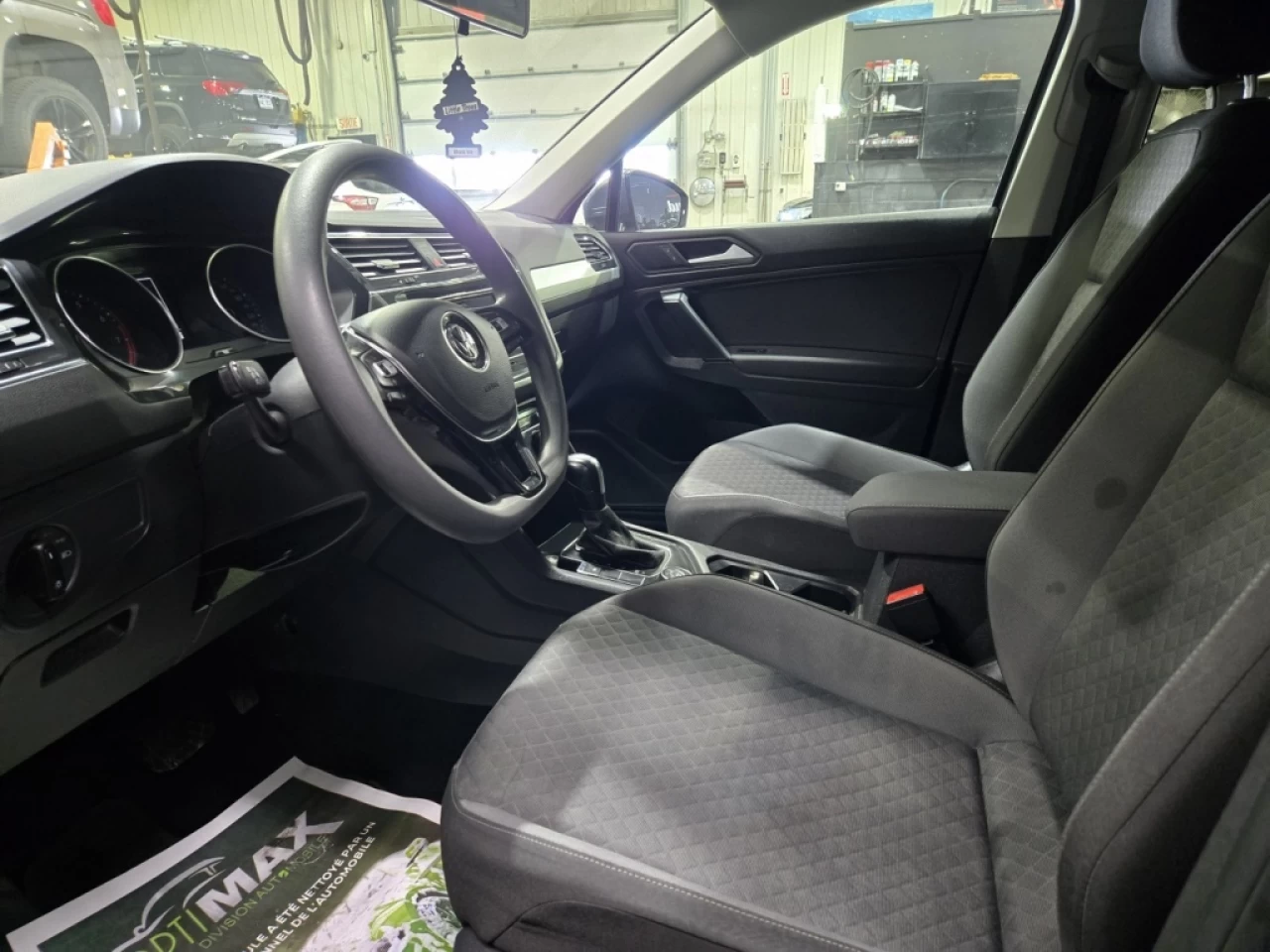 2019 Volkswagen Tiguan Trendline AWD TRÈS PROPRE Main Image