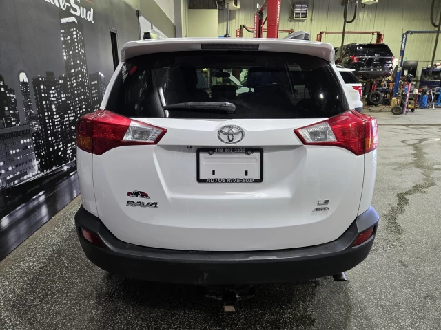 Toyota RAV4 LE AWD TRÈS PROPRE 2015