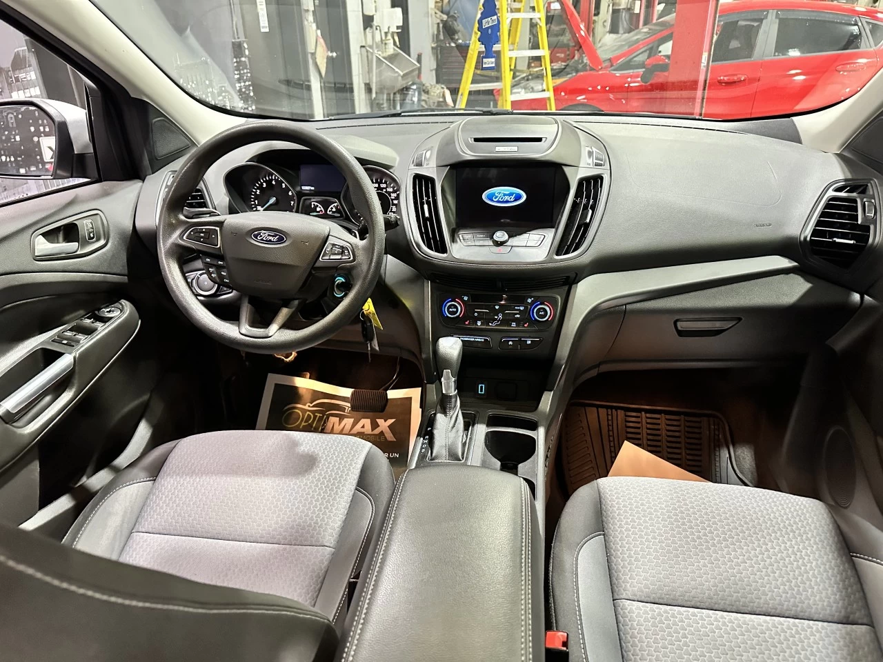 2017 Ford Escape SE AWD Main Image
